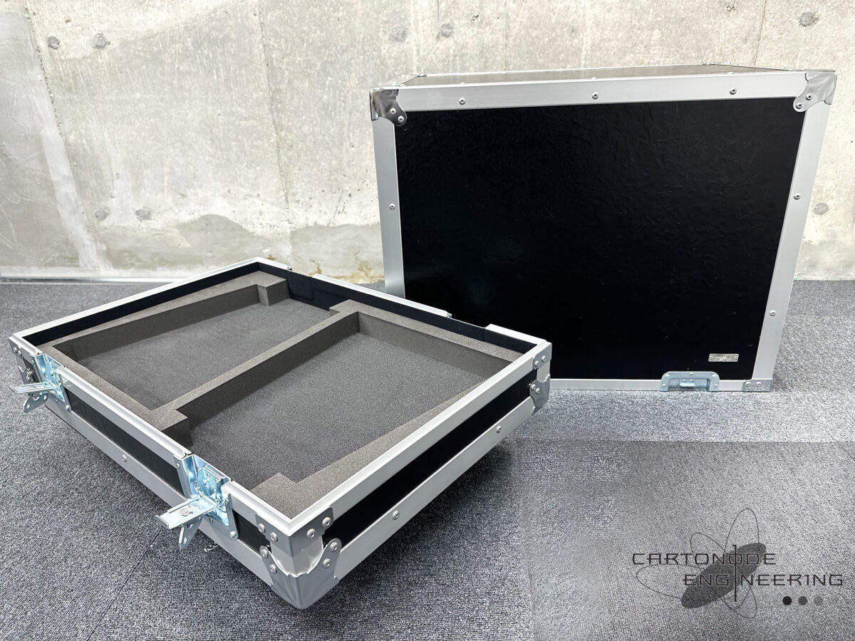 MEYERSOUND ULTRA-X40 メイヤーサウンド ポイントソーススピーカーフライトケース 専用ハードケース